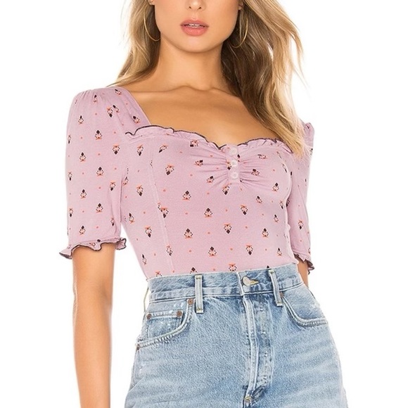 Free People Tops - FREE PEOPLE Bosanova Print Cropped Top in Lilac Combo